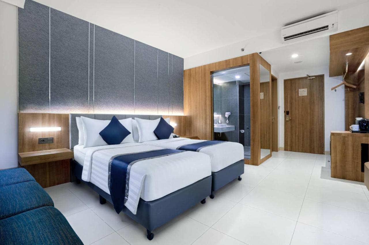 Aston Sidoarjo City Hotel & Conference Center Exterior photo
