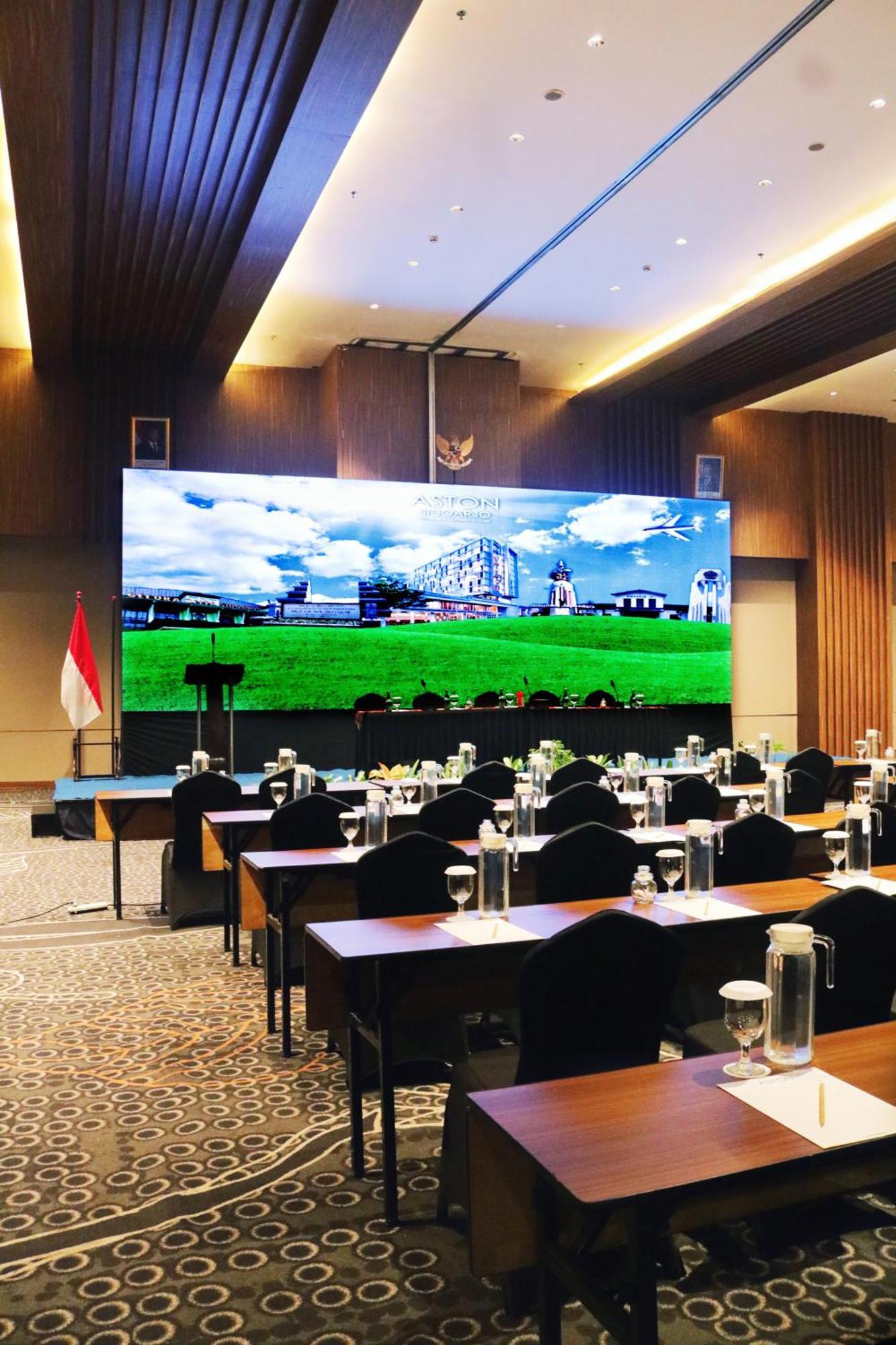 Aston Sidoarjo City Hotel & Conference Center Exterior photo